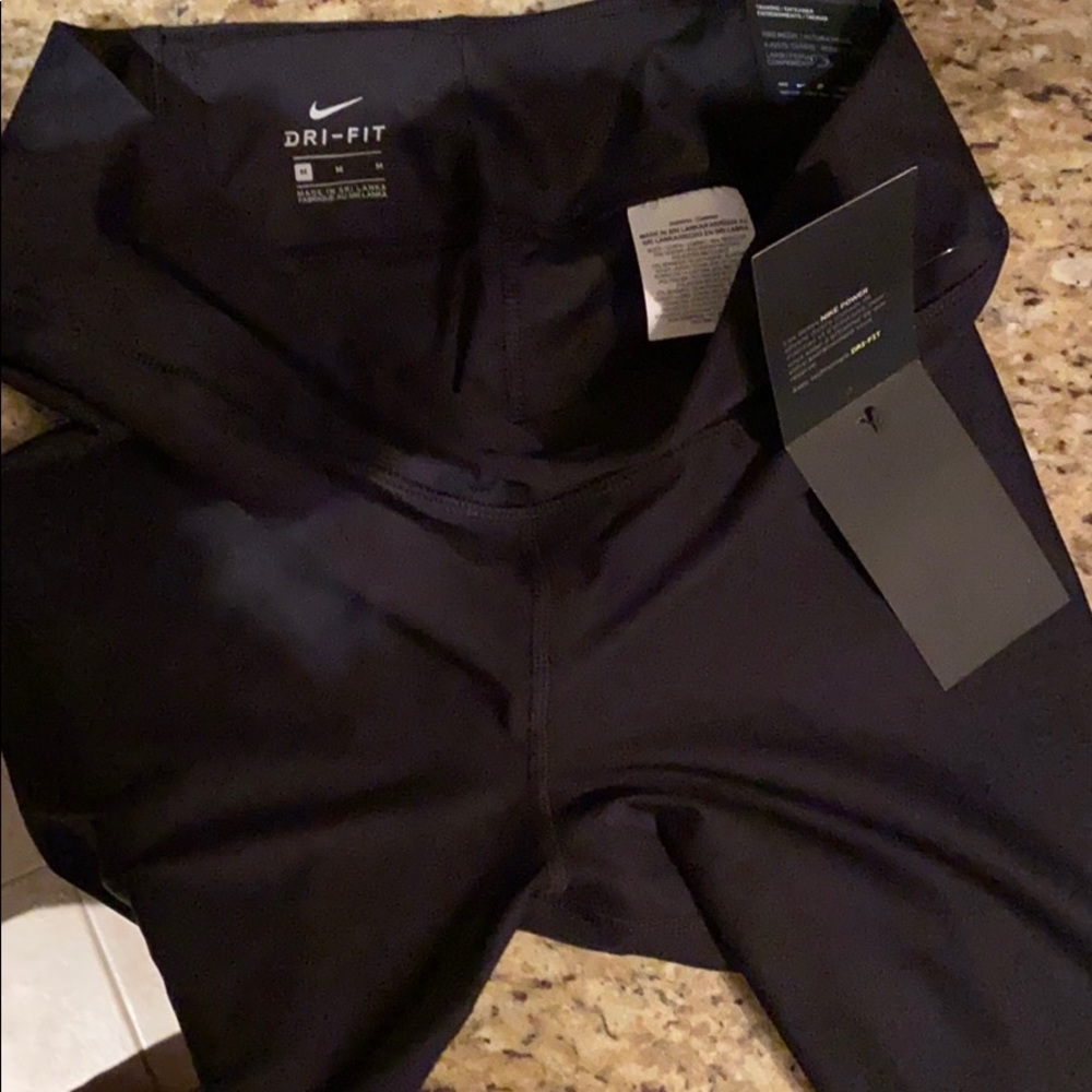 Nike Capri leggings black